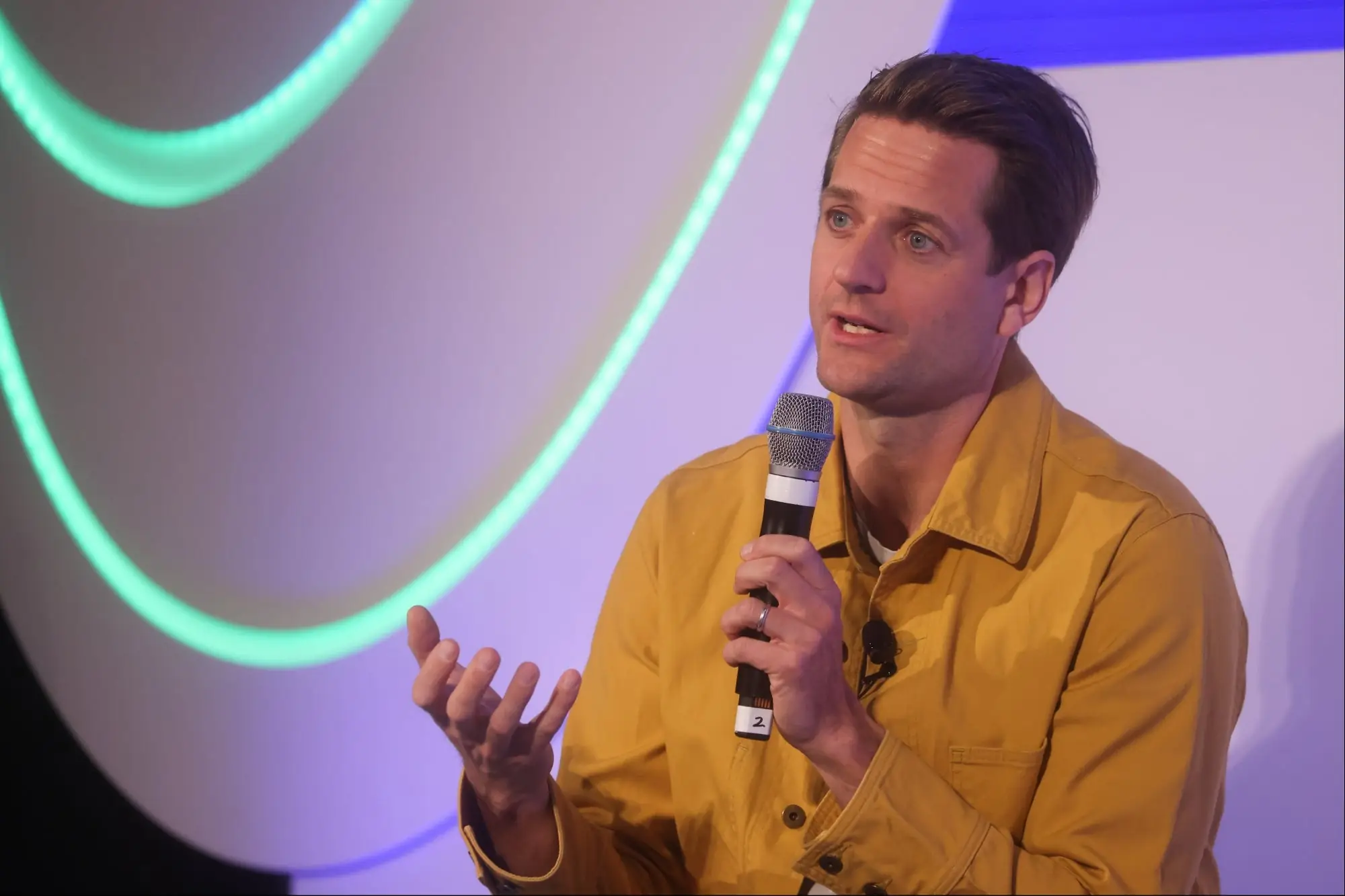 Klarna Is Hiring Customer Service Agents After AI Couldn't Cut It on Calls, According to the Company's CEO
