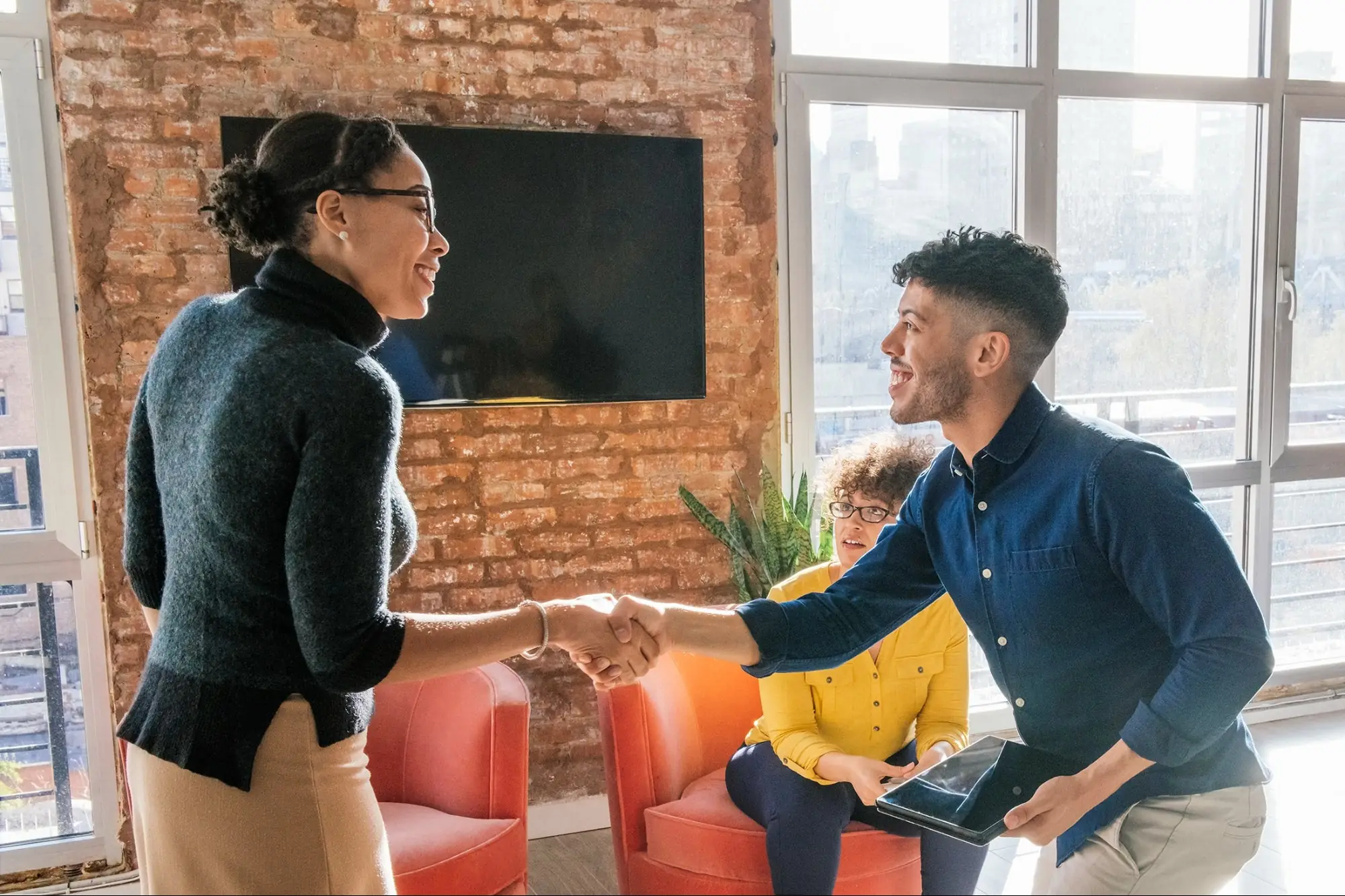 I've Heard Hundreds of Pitches Running a 9-Figure Company — Here's What Makes Me Say 'Yes'