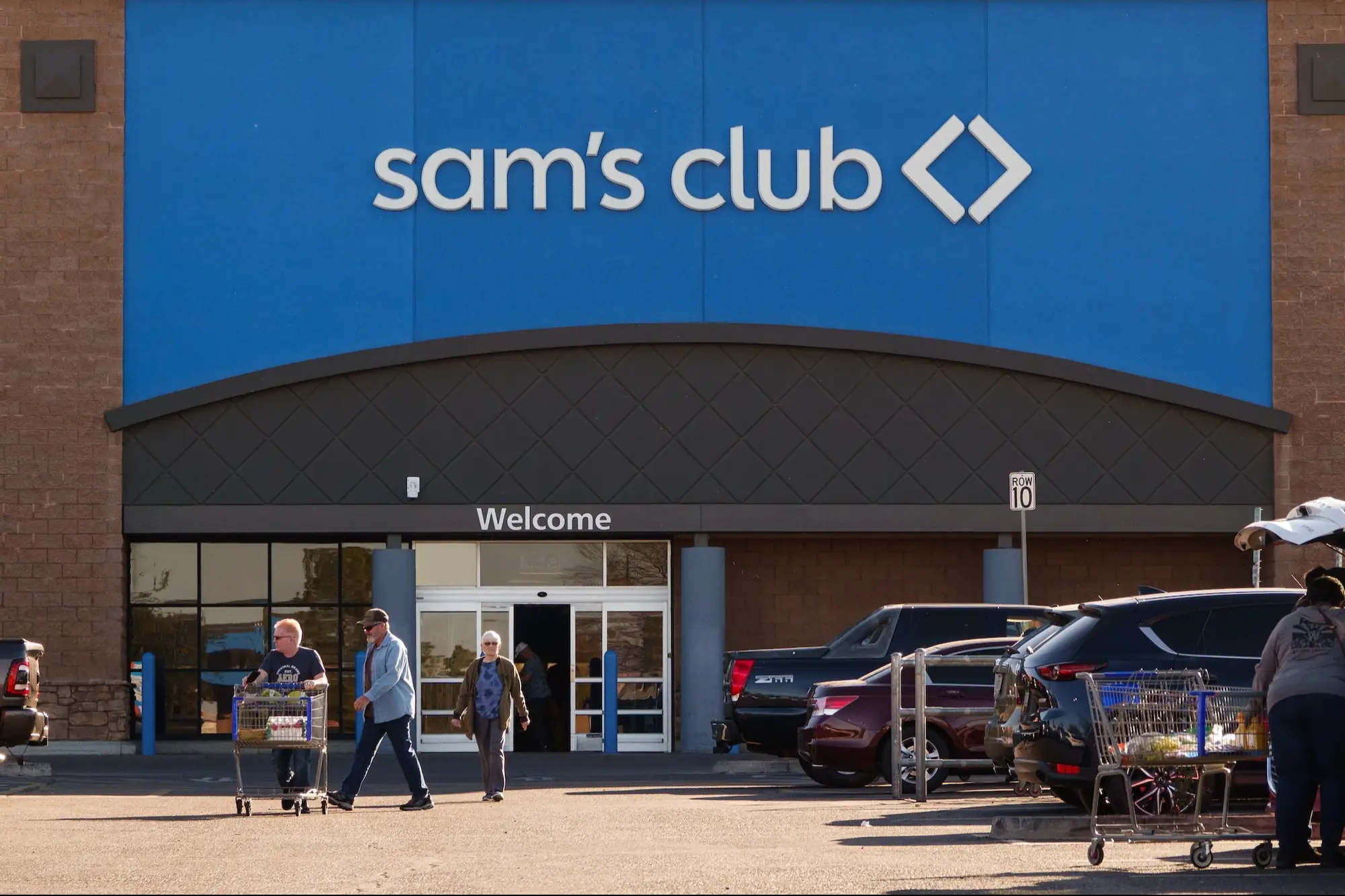 'In Tough Times We Do Really Well': Sam's Club Is Planning a Massive Expansion and Remodeling All of Its Stores
