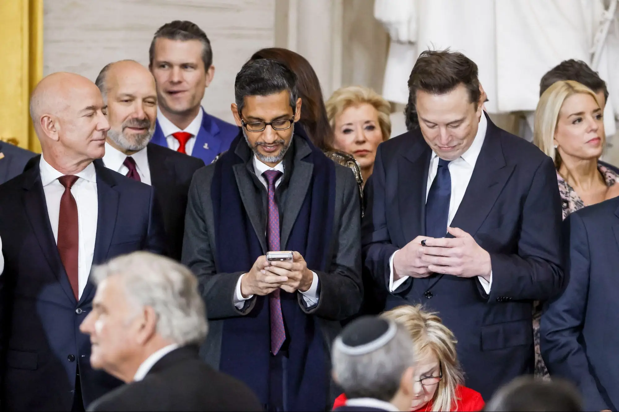 'Has Done a Lot of Difficult and Significant Things': Elon Musk Says These Current and Former CEOs Are the 'Smartest'