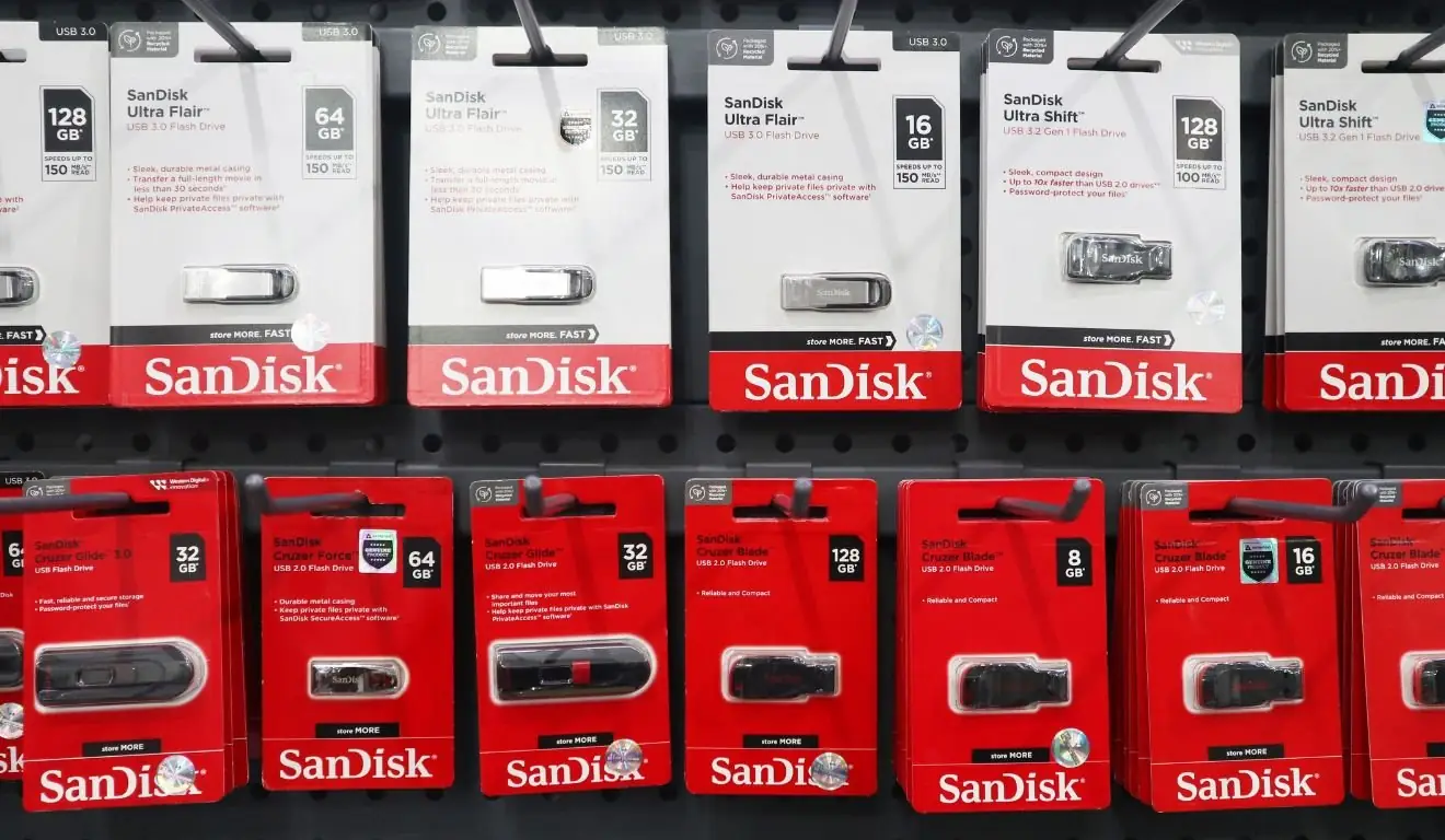 Ações da SanDisk sobem quase 500% em 6 meses com IA