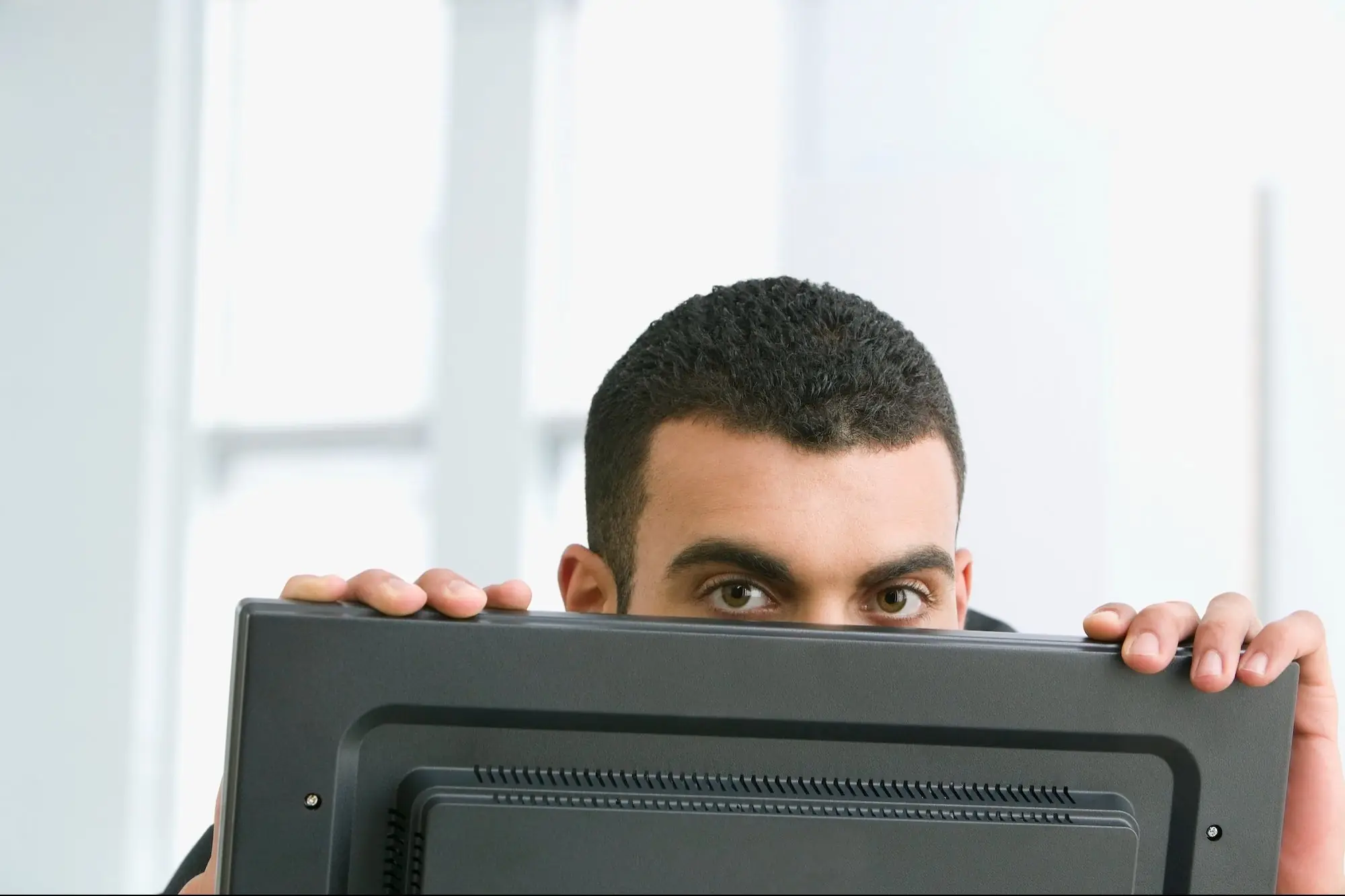 4 Job Search Tips for Introverts, According to Career Experts