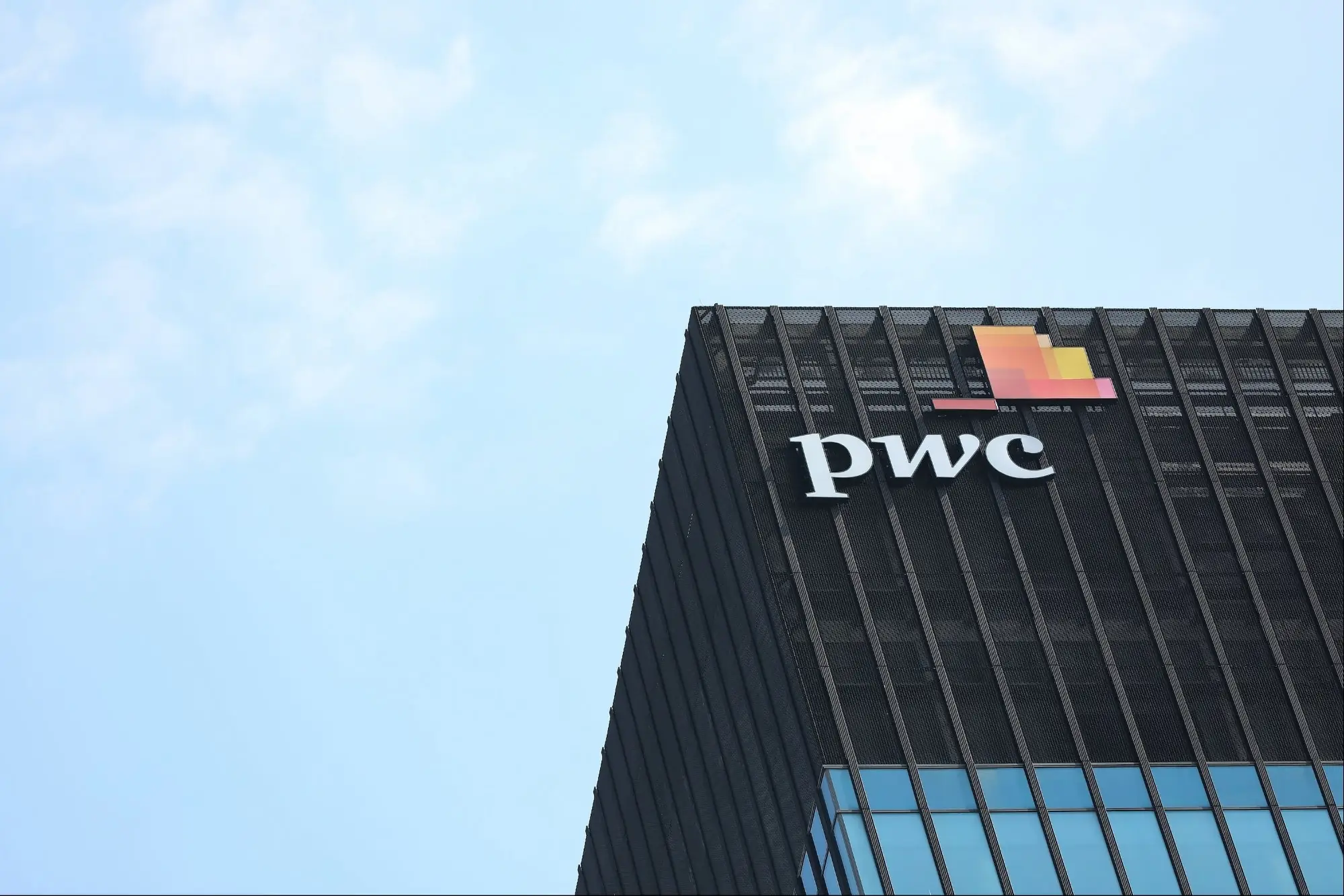 A Big 4 Firm Is Cutting Back on Entry-Level Hiring, According to a Leaked Slideshow