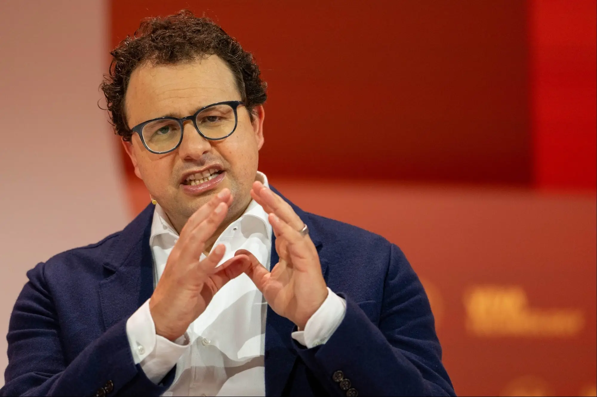 AI Is Dramatically Decreasing Entry-Level Hiring at Big Tech Companies, According to a New Analysis