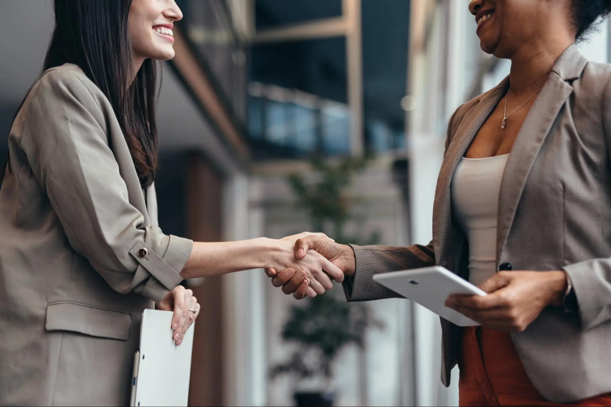 Stop Selling and Start Solving — These are the Secrets to Closing More Deals