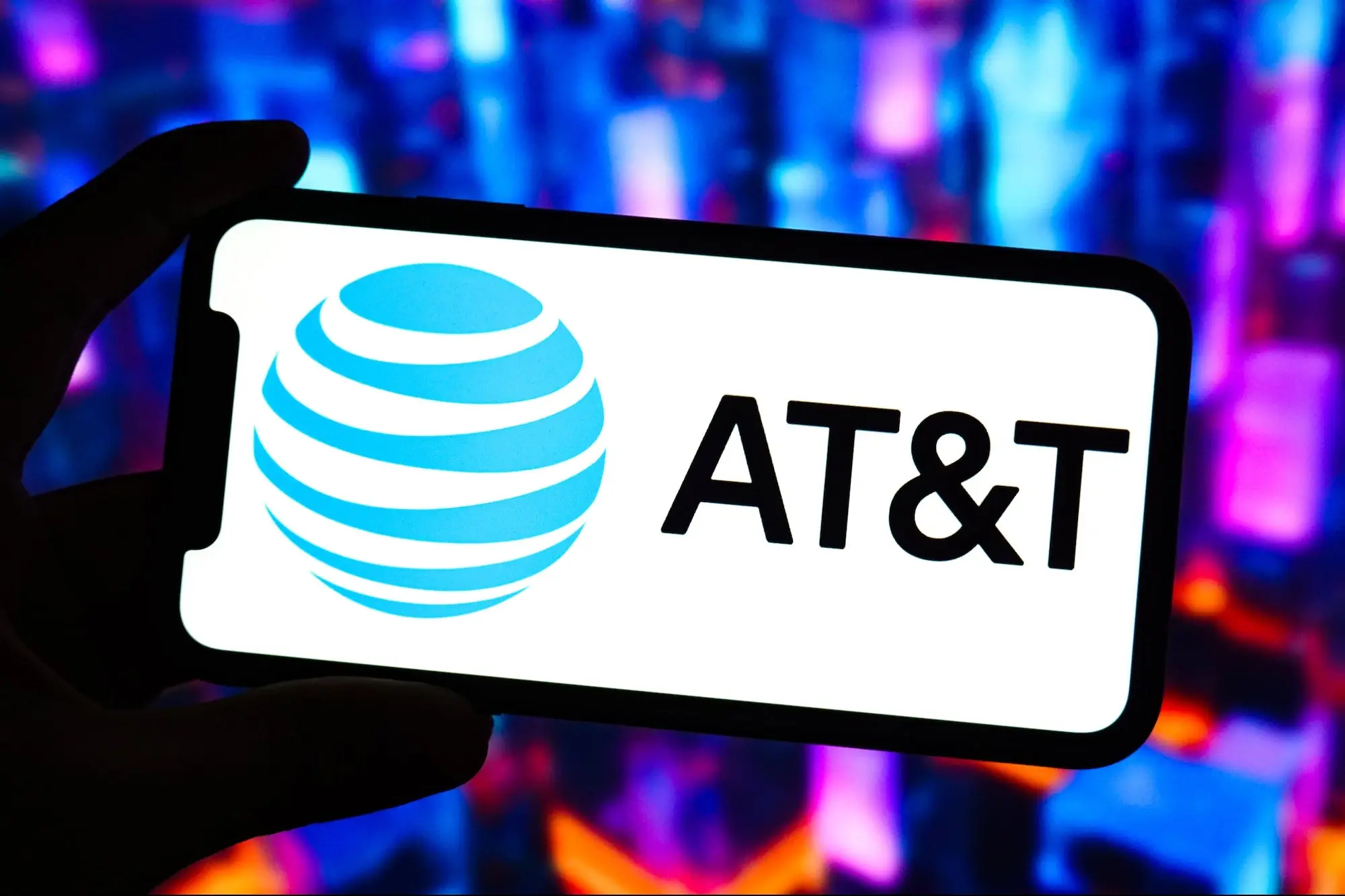 AT&T Customers Are Eligible for Up to $5,000 in a New Settlement. Here's What to Know.