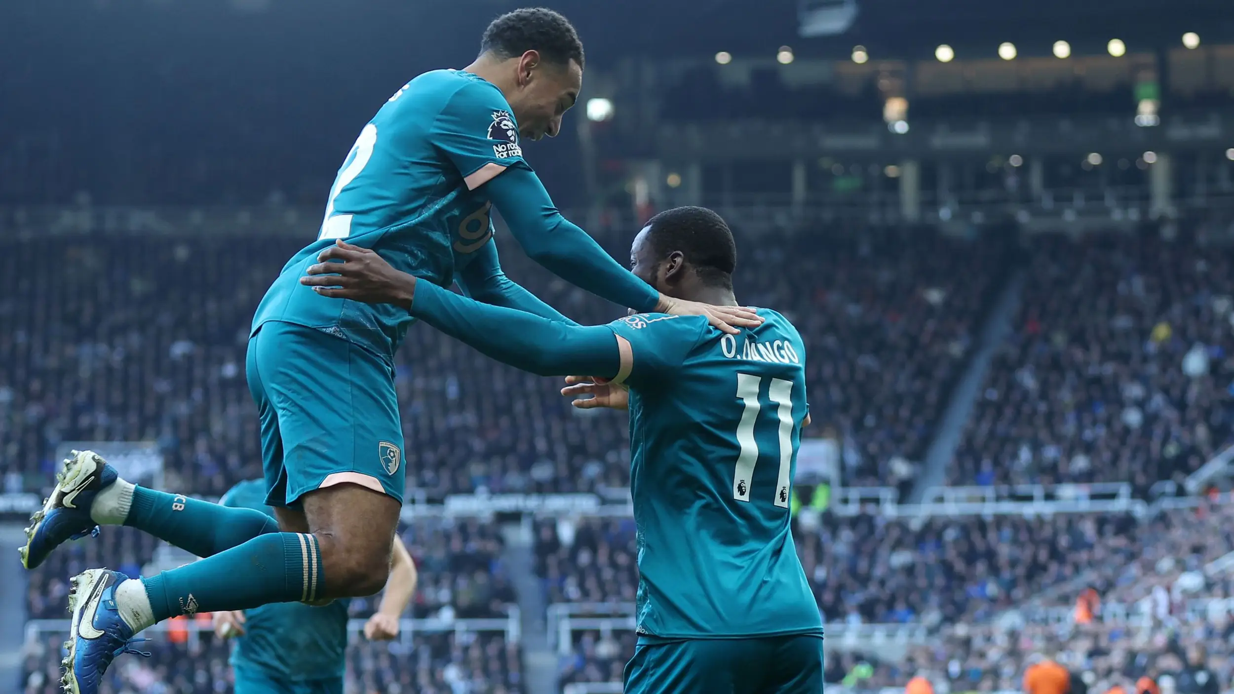 USMNT's Tyler Adams earns assist, Justin Kluivert scores hat trick as Bournemouth extend unbeaten Premier League streak to 10 matches in win over Newcastle