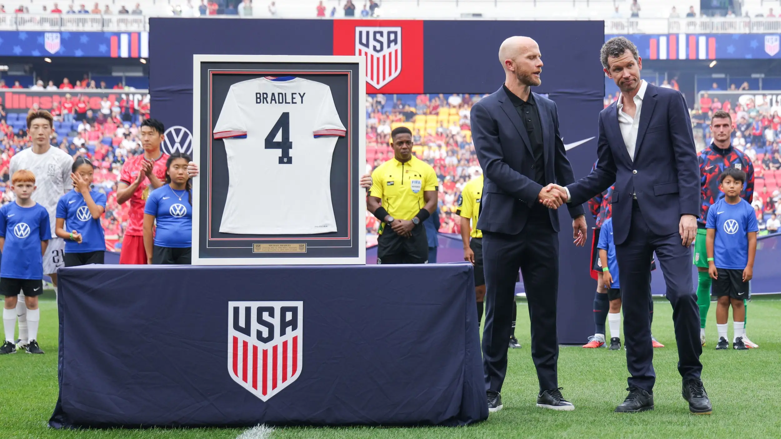 Ex-USMNT star Michael Bradley honored before South Korea match, says he 'loves' coaching since joining New York Red Bulls II