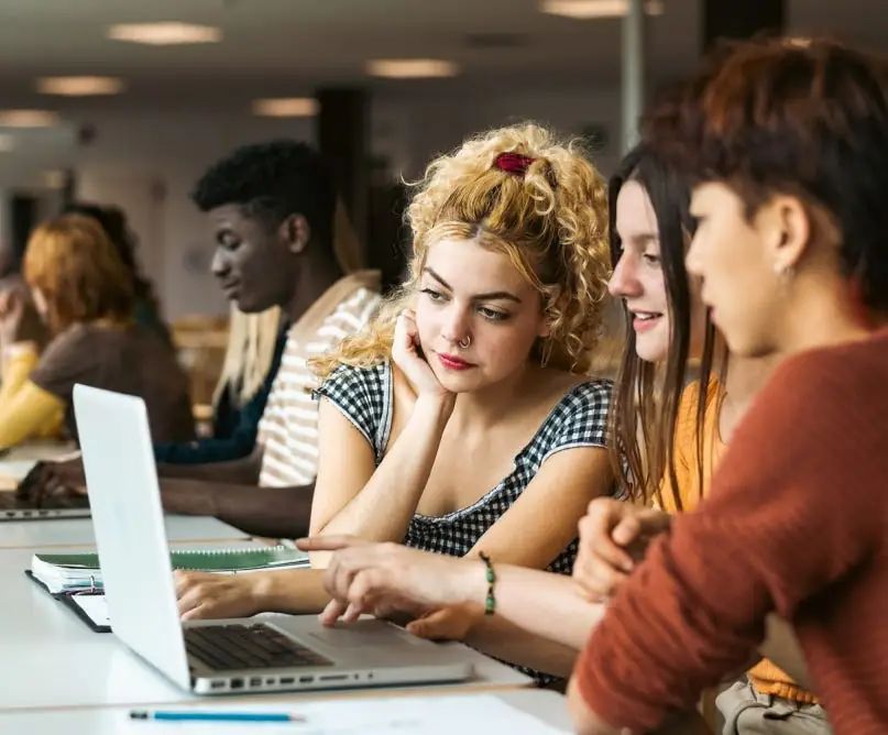 How to Grade the Top AI Tools for Students