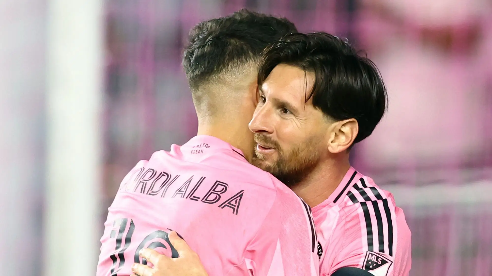 Lionel Messi records two assists as 10-man Inter Miami steals late point vs. NYCFC in 2025 MLS opener