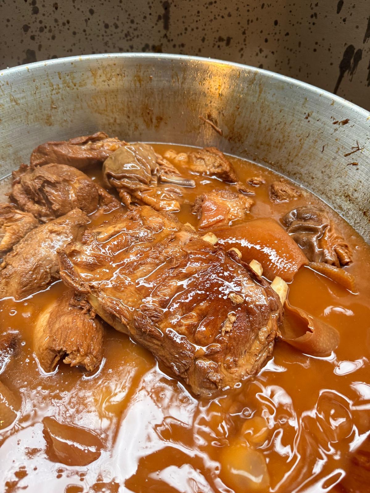 Las carnitas de el compa “Yugui”