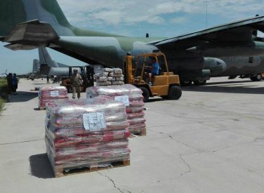 Llegan aviones de Chile y Brasil con más ayuda humanitaria