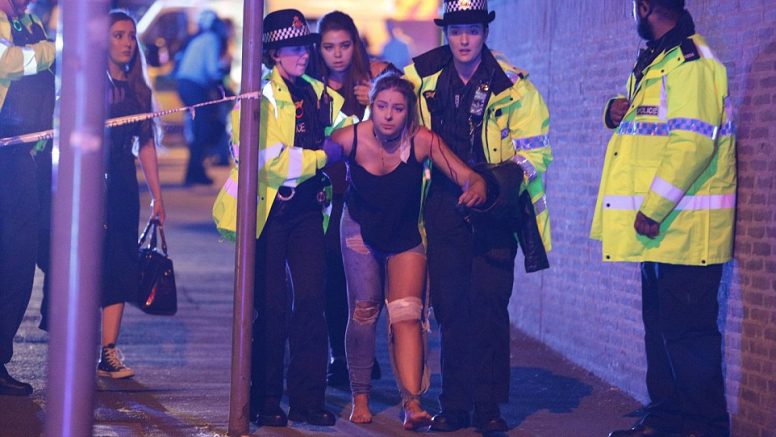 Explosión en Manchester deja varios muertos en concierto de Ariana Grande