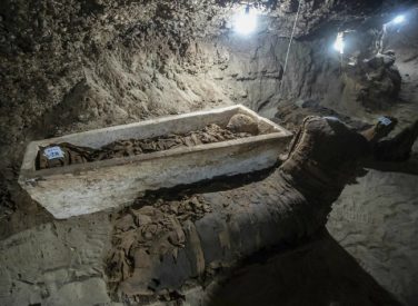 Encuentran una necrópolis secreta en Egipto, con 17 momias… de momento