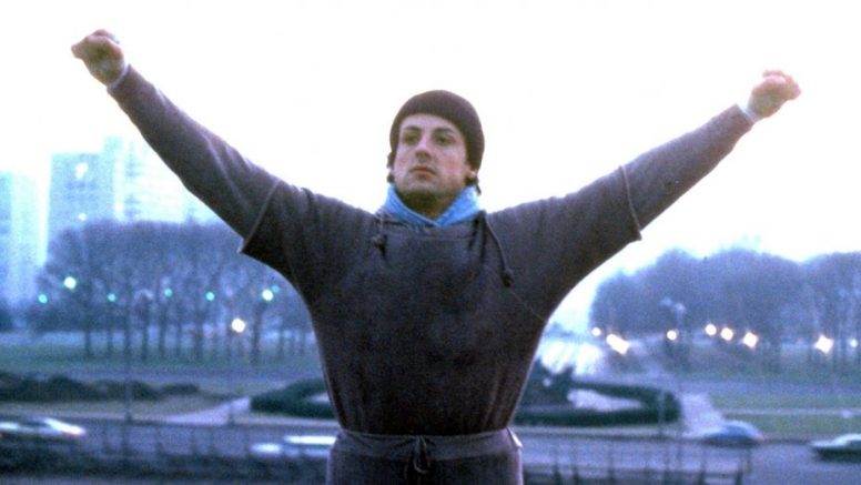 Lee el conmovedor mensaje de Sylvester Stallone por la muerte del director de “Rocky”