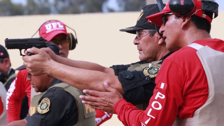 Policías serán capacitados cada tres meses en tiro y defensa personal