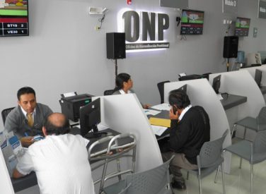 Gobierno respalda propuesta de convertir la ONP en AFP estatal y compita con privadas