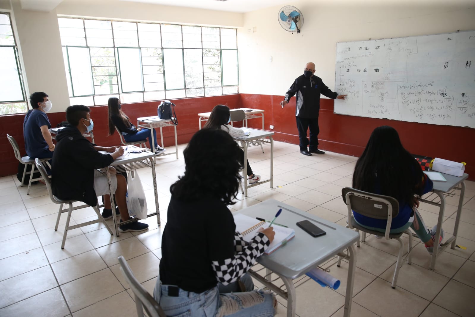 Minedu Retorno A Clases Presenciales Será En Marzo Del 2022 Y Al 100 Diario El Tiempo Piura 