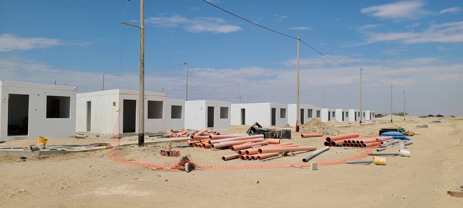 Los Altos de Castilla | Clientes decepcionados por demora en entrega de viviendas - El Tiempo