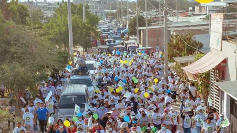 Candidatos aceleran las caminatas y caravanas