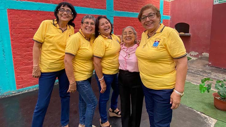 Ana Galarza, Mary Campos, Nerida Castro, Crisálida Castillo y Judith Gallo