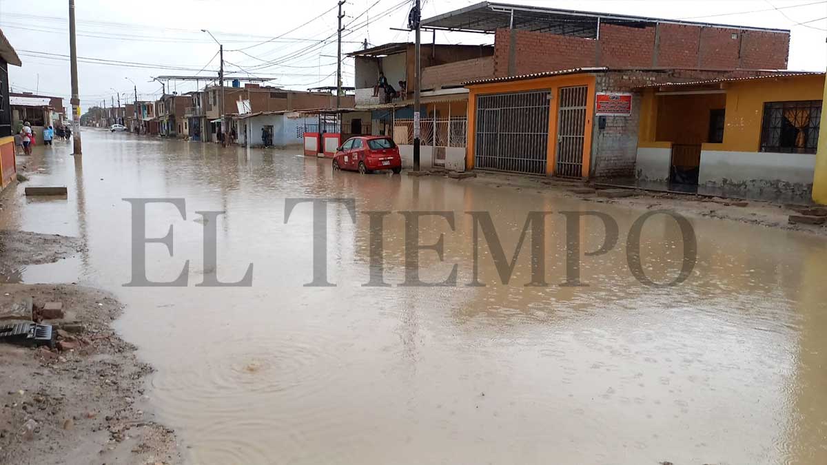 FOTOGALERÍA | Calles de Piura quedan "bajo el agua" tras fuerte lluvia