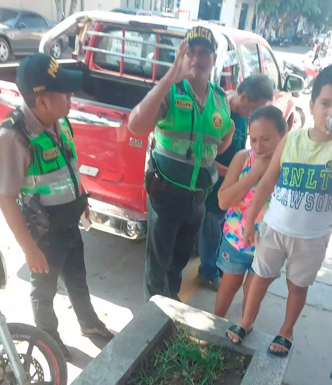 Policía llegó al lugar para constatar el motivo del corte de luz.