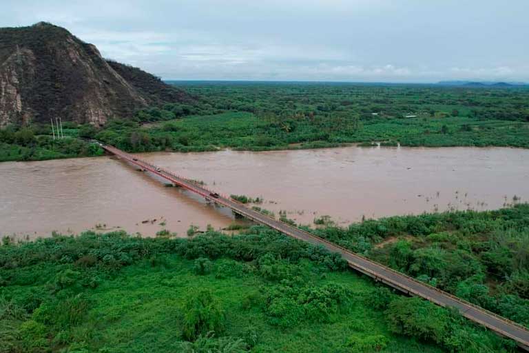 Panorama del río Piura desde el Puente Carrasquillo/foto: Facebook