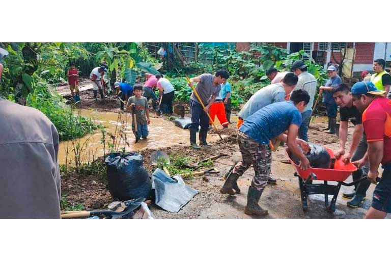Población realiza trabajos/foto:Facebook