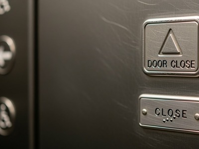 VizLens: An Appliance Reader App for Users with Visual Impairment