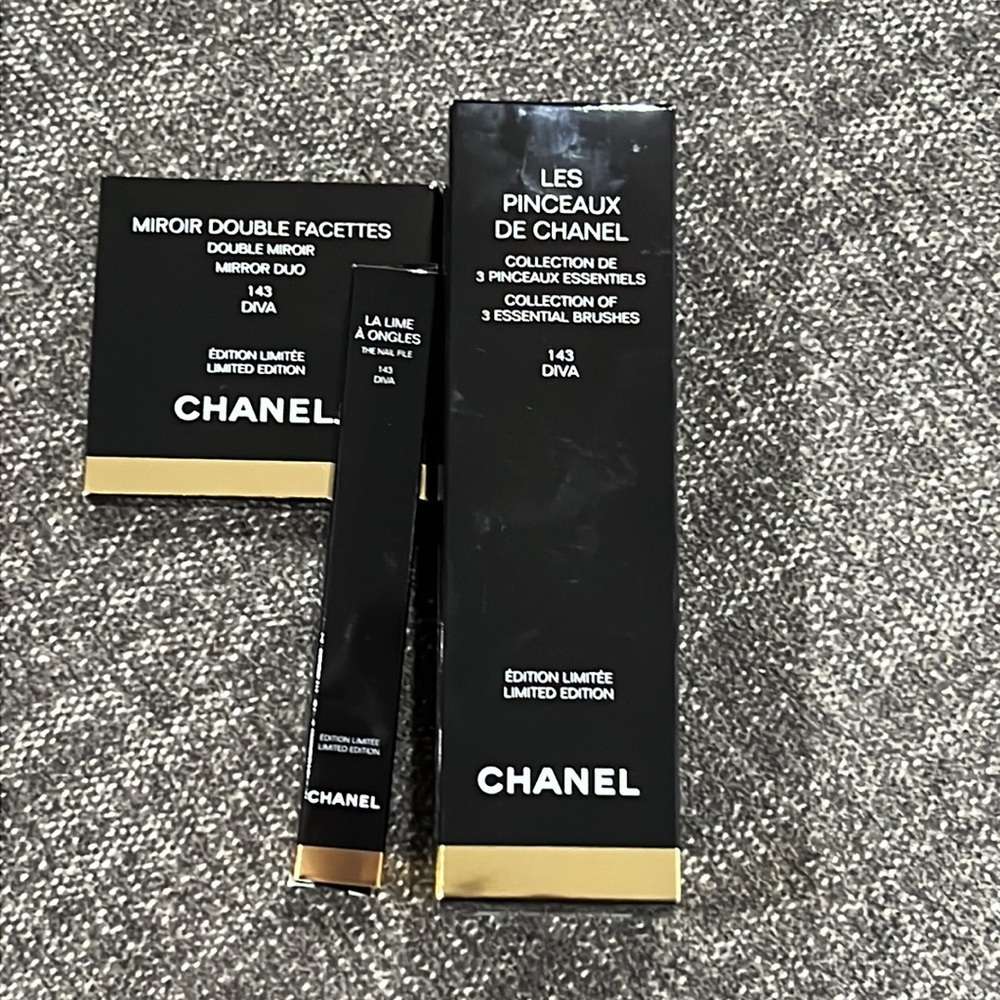 chanel mirror limited edition