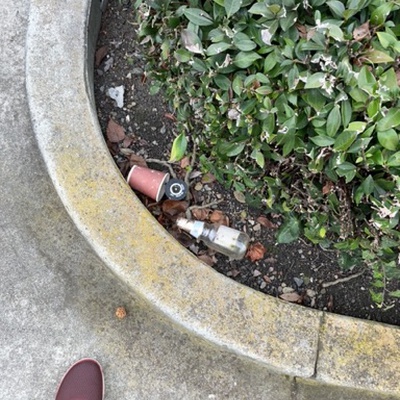 Trash near Starbucks, Pear Avenue, Mountain View, Santa Clara County, California, 94043, United States