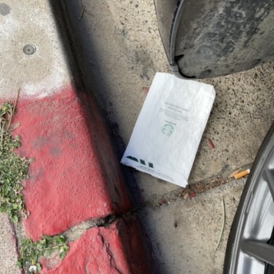 Trash near 2994, West Balboa Boulevard, Newport Heights, Newport Beach, Orange County, California, 92663, United States