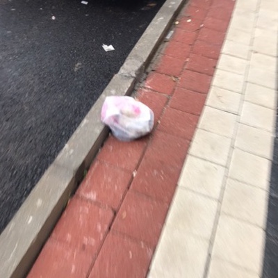 Trash near Genç emlak ipekçilik, İpekçilik Caddesi, Karaağaç Mahallesi, Yıldırım, Bursa, Marmara Region, 16230, Turkey