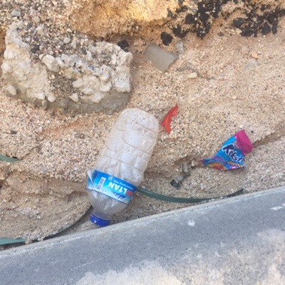 Trash near Genç emlak ipekçilik, İpekçilik Caddesi, Karaağaç Mahallesi, Marmara Region, Karaağaç Mahallesi, Yıldırım, Bursa, 16230, Turkey