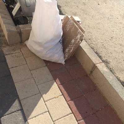 Trash near Çelebi Mehmet Lisesi, İpekçilik Caddesi, Karaağaç Mahallesi, Yıldırım, Bursa, Marmara Region, 16230, Turkey