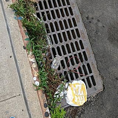 Trash near 28-10 14th Street, New York