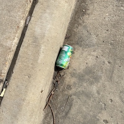 Trash near Dekoven Avenue And S Memorial Drive, De Koven Avenue, Racine, Racine County, Wisconsin, 53403, United States