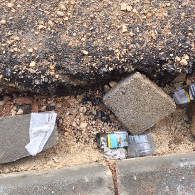 Trash near Çelebi Mehmet Lisesi, İpekçilik Caddesi, Karaağaç Mahallesi, Marmara Region, Karaağaç Mahallesi, Yıldırım, Bursa, 16230, Turkey