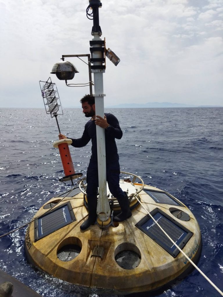 A new project in the EMSO Physical Access Programme tackles marine persistent pollutants