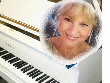 Lynne Fox Lounge Singer/Pianist 