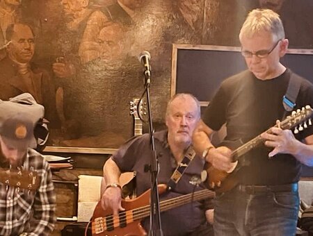 Wee Cabin Ceilidh Band