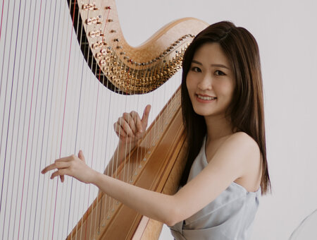 Dorothy Harpist