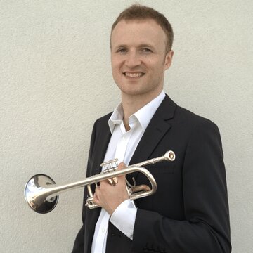 Hire Nick Walker Trumpeter with Encore