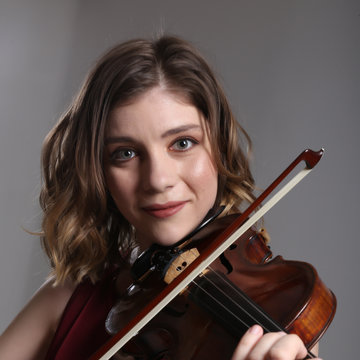 Hire Ana Popescu Deutsch Violinist with Encore