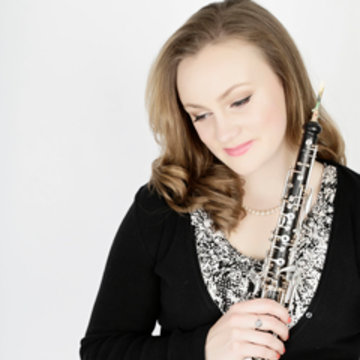 Hire Nicola Hands Oboist with Encore