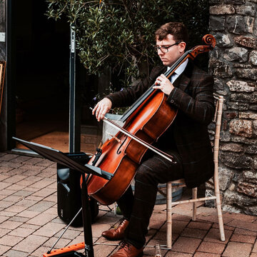 Hire Samuel Warner Cellist with Encore