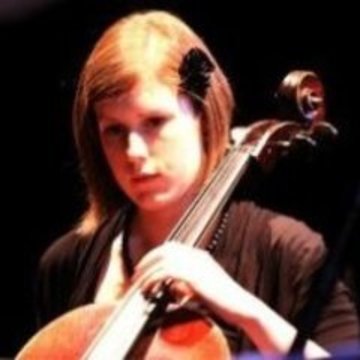 Hire Rachel Waters Cellist with Encore