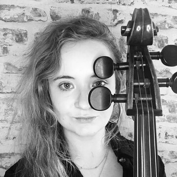 Hire Lucy-Rose Graham Cellist with Encore