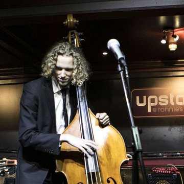 Hire Håvard Mathisen Tanner Double bassist with Encore